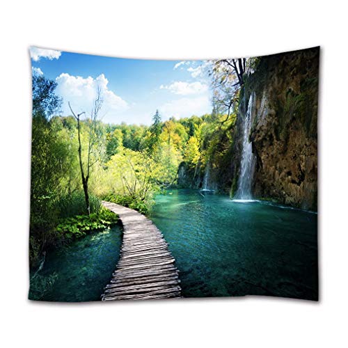 A.Monamour Wandteppiche Wasserfall Im Grünen Sommer Wald Blau Wasser See Bewölkten Himmel Holzpfad Natur Landschaft Landschaft Drucken Stoff Wandbehang Tapisserie Wandbild Vorhang Dekore 180x230cm von A.Monamour