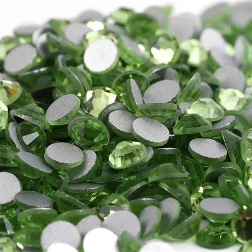 AHIOJEGX Hotfix Strasssteine Kristall Nicht Hotfix Strass Super Helle Glas Strass 3D Nail Art Dekoration DIY Kleid Kleidung(Peridot,Ss4 1440pcs) von AHIOJEGX