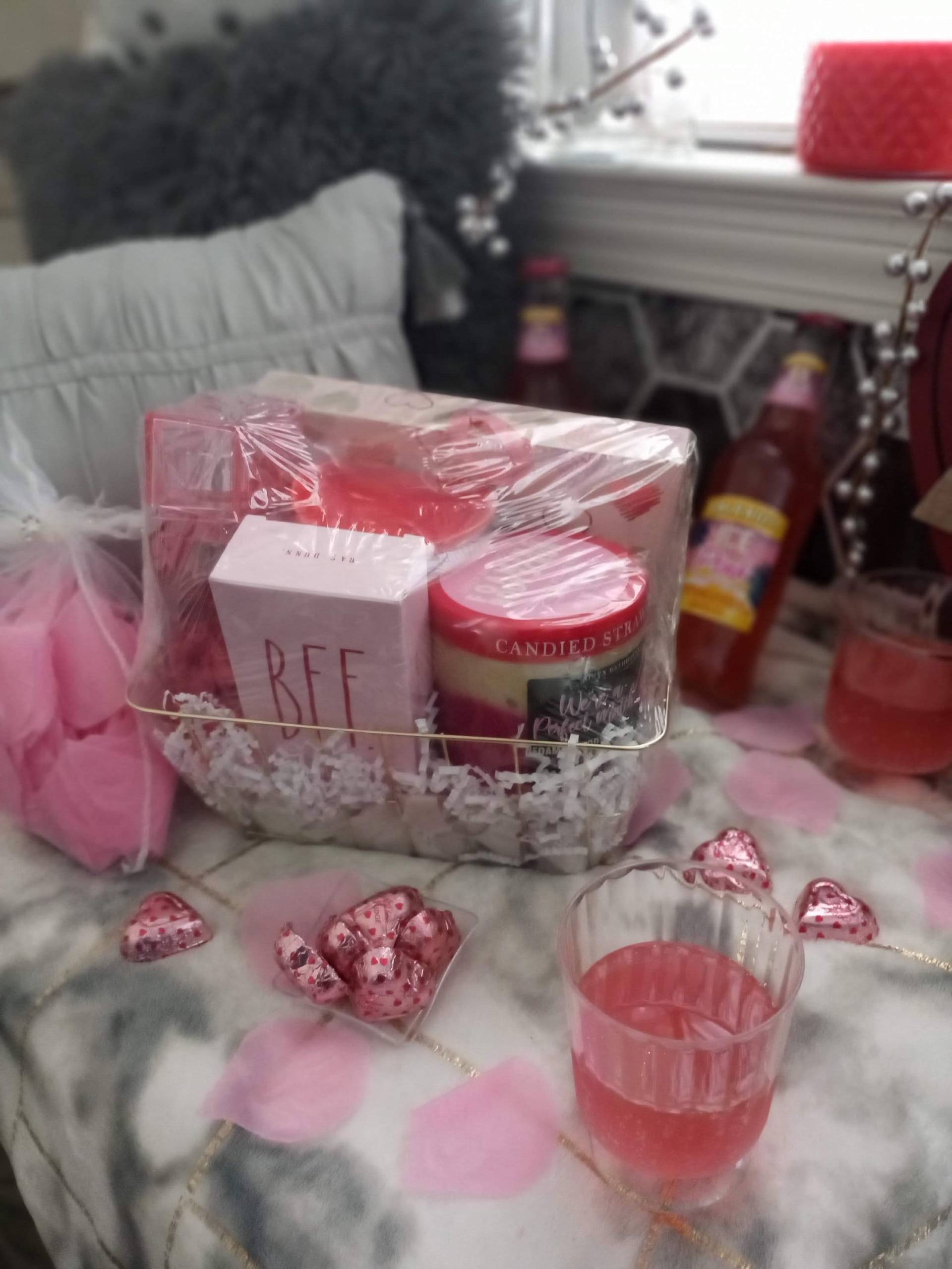 Bff Beauty Basket von AKingReignEventsMore