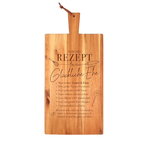 Großes Schneidebrett mit Griff und Lederband, Rezept glückliche Ehe, Personalisiertes Küchenbrett mit Gravur, Servierbrett mit Gravur, Holz Schneidebretter, Grillbrett, Brotzeitbrett von AMAVEL