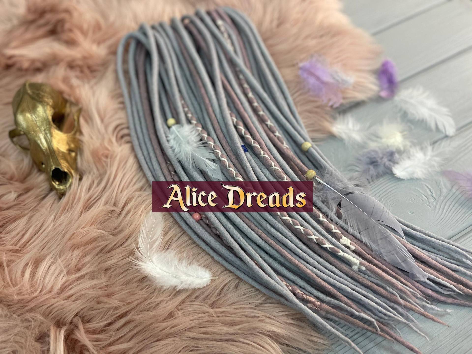 Valentinstag Dreadlocks Geschenkset Aus Wolle Dreads Silber Grau Platin Rose Koralle Puder Dreads von AliceDreads