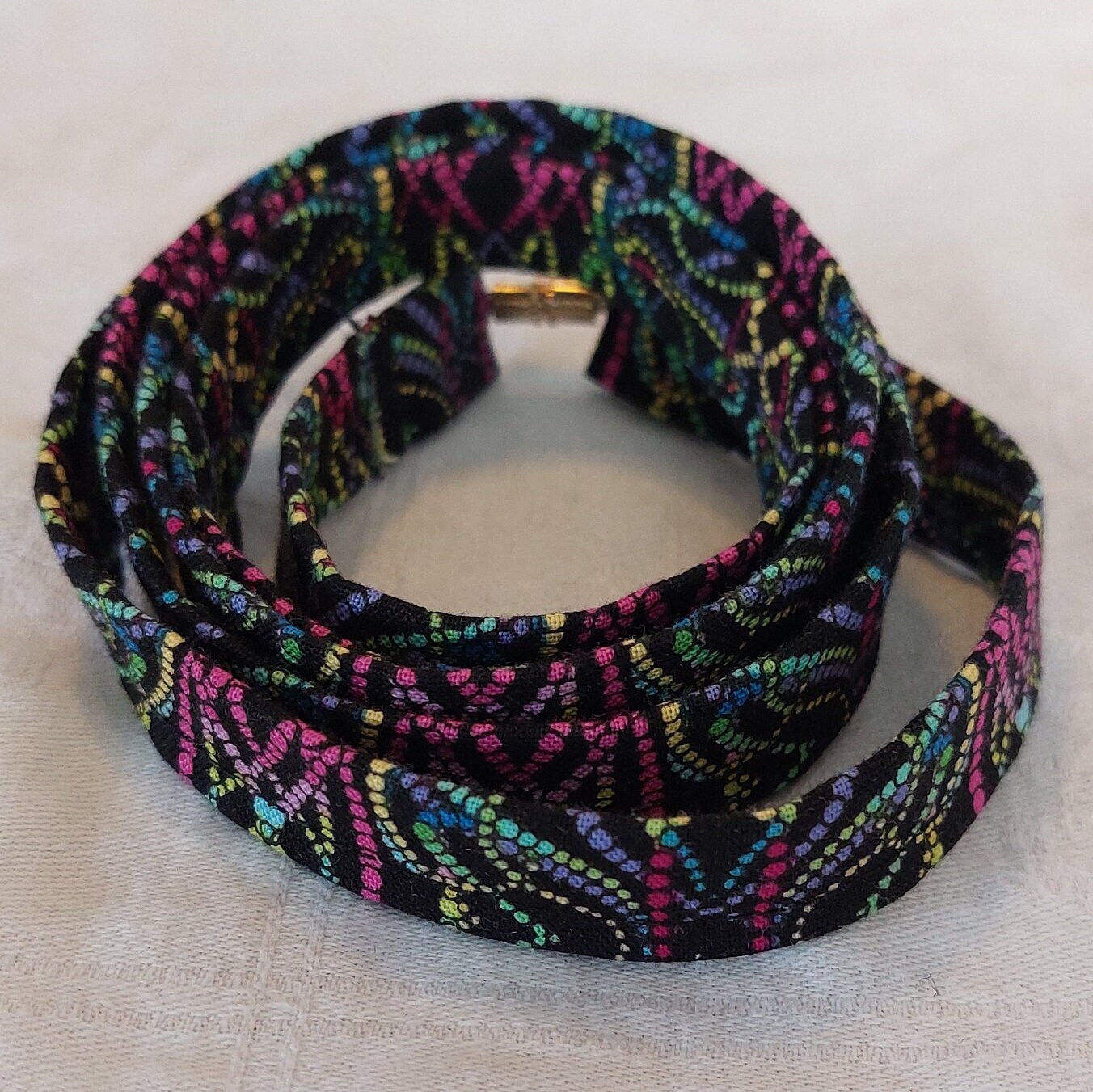 Wickelarmband Baumwollstoff Verschiedene Farben Armband, Textilschmuck Boho von AndreaNaehtShop