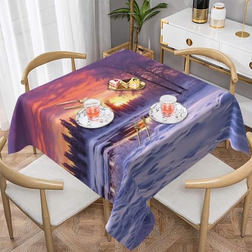 AoRom Quadratische Tischdecke mit Winterlandschaft, waschbar, für Buffet, Esszimmer, Party, 137 x 137 cm, 152,4 x 152,4 cm, passend für quadratische oder runde Tische von AoRom