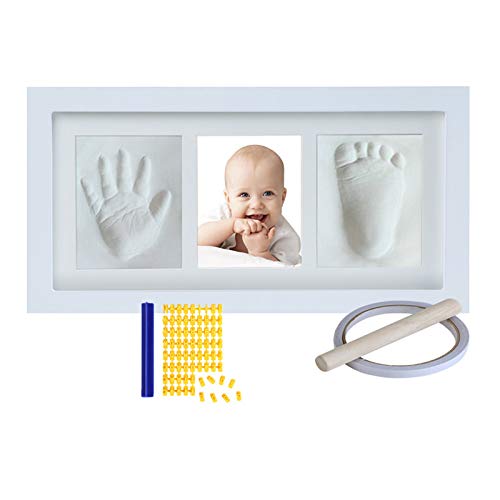 Baby Handabdruck, Rahmen für Baby, Neugeborene, Jungen & Mädchen – weißer Ton, ungiftig, Bilderrahmen aus Holz, für Geburtsliste, mit Alphabet Form (weiß) von Aqsacokiya