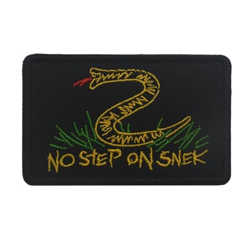 ArmorSmith 1 x interessantes und personalisiertes besticktes Klettarmband "No Step On Snek", taktischer Moral-Patch, dekoratives Zubehör für Rucksäcke, Jacken und Hüte (schwarz) von ArmorSmith