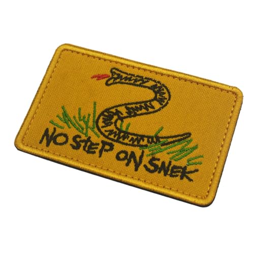 ArmorSmith 1 x interessantes und personalisiertes besticktes Klettarmband "No Step On Snek", taktischer Moralaufnäher, dekoratives Zubehör für Rucksäcke, Jacken und Hüte (gelb) von ArmorSmith