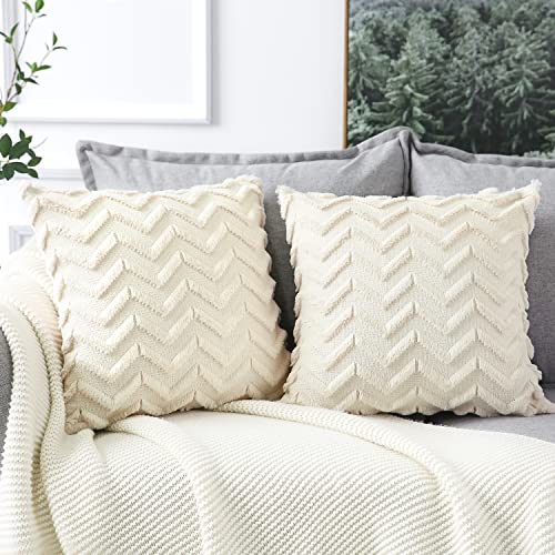 Artscope 2er Set Kurze Wolle Kissenbezüge Weicher Plüsch Luxus Wollsamt Zierkissenbezuge Dekokissen Boho Kissenhülle für Sofa Schlafzimmer Zuhause Dekor Pfeilform Creme Beige, 55x55cm von Artscope