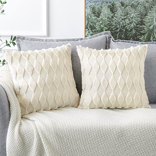 Artscope 2er Set Kurze Wolle Kissenbezüge Weicher Plüsch Luxus Wollsamt Zierkissenbezuge Dekokissen Boho Kissenhülle für Sofa Schlafzimmer Zuhause Dekor Rautenform Creme Beige, 60x60cm von Artscope