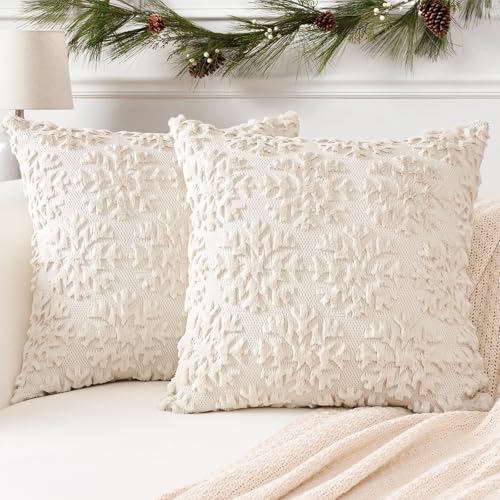 Artscope 2er Set Wolle Kissenbezüge Weicher Plüsch Kurzer Wollsamt Dekokissenbezuge Weihnachten Sofakissen Europäische Kissenhülle für Sofa Schlafzimmer Schneeflocke Creme Beige, 30x30cm von Artscope