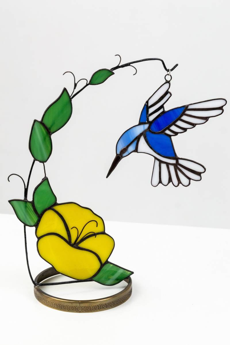 Flower Bird Art - Natur Kunstwerk Einzigartige Vogel Kunst Geschenk Für Naturliebhaber Glasvogel Mit Blume von AtriumShop