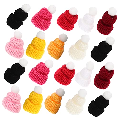 BESTonZON 50 Stück Mini-Mütze Mini Strickmützen Puppenhüte Strickmützen basteln Mini-Strickmützen Mini-Weihnachtspuppenmützen Winterpuppenmütze dekorative Strickmützen kleine Hüte Polyester von BESTonZON