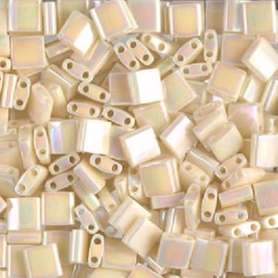 5g Miyuki Tila Beads Elfenbein Pearl Ceylon AB, 5x5 mm (Ivory Pearl Ceylon AB) von BIJOUX COMPONENTS