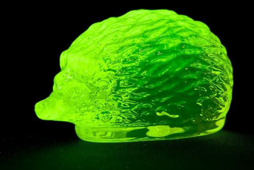 Unique uranium glass hand made decoration - hedgehock, size 40x76x40mm, Czech Bohemian Glass, 1 pc von BIJOUX COMPONENTS