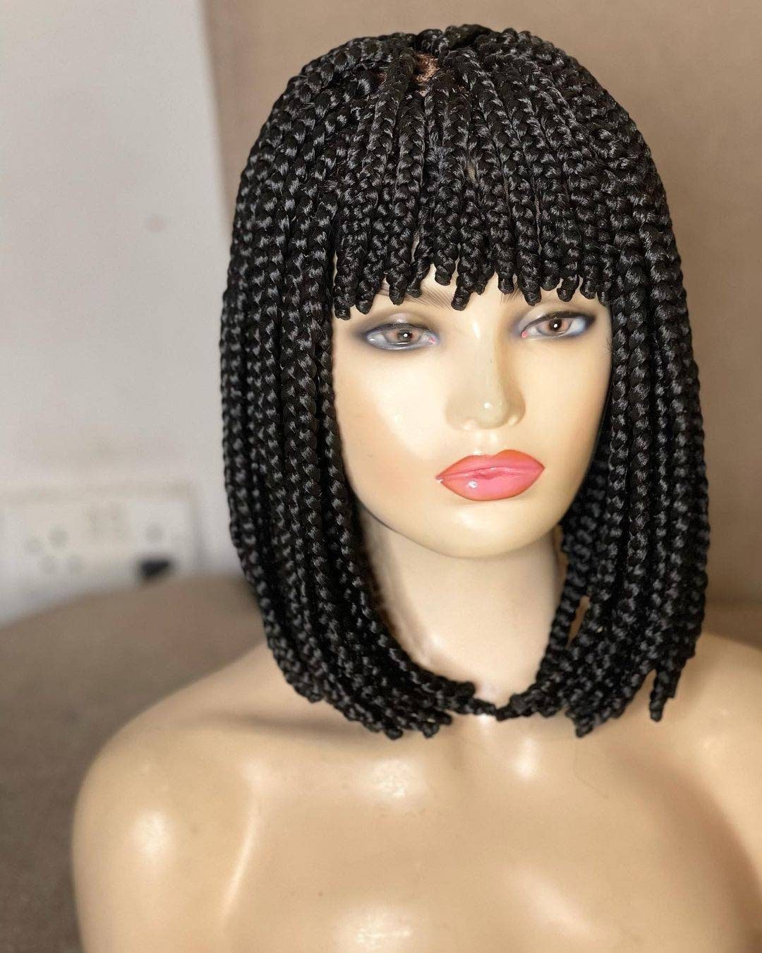 12-Zoll Geflochtene Perücke Mit Pony Für Schwarze Frauen Auf 4 Verschluss & Frontal, Kleberlose Handgefertigte Box Braids Perücke von BRAIDEDWIGBOUTIQUE