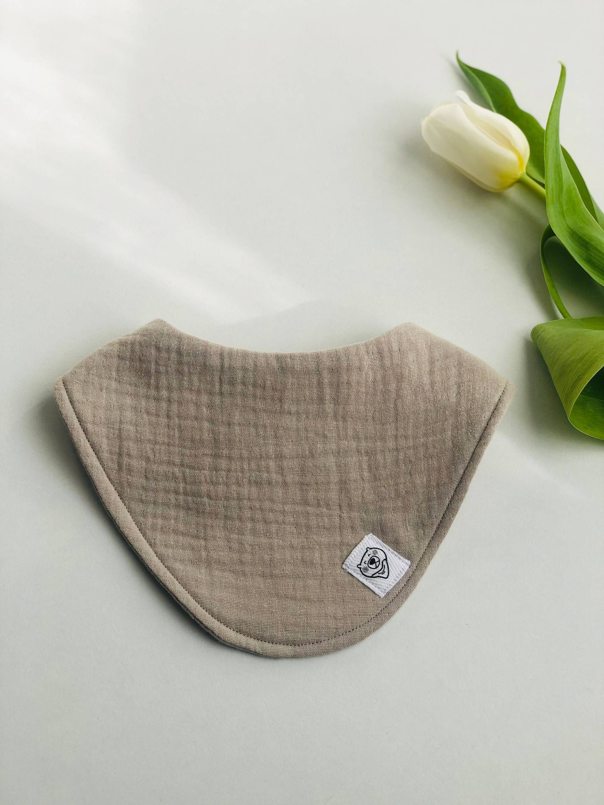 Minimalist Neutral Ton Lätzchen Musselin Bandana Baby Geschenk Aus Reiner Baumwolle von BabyMoller