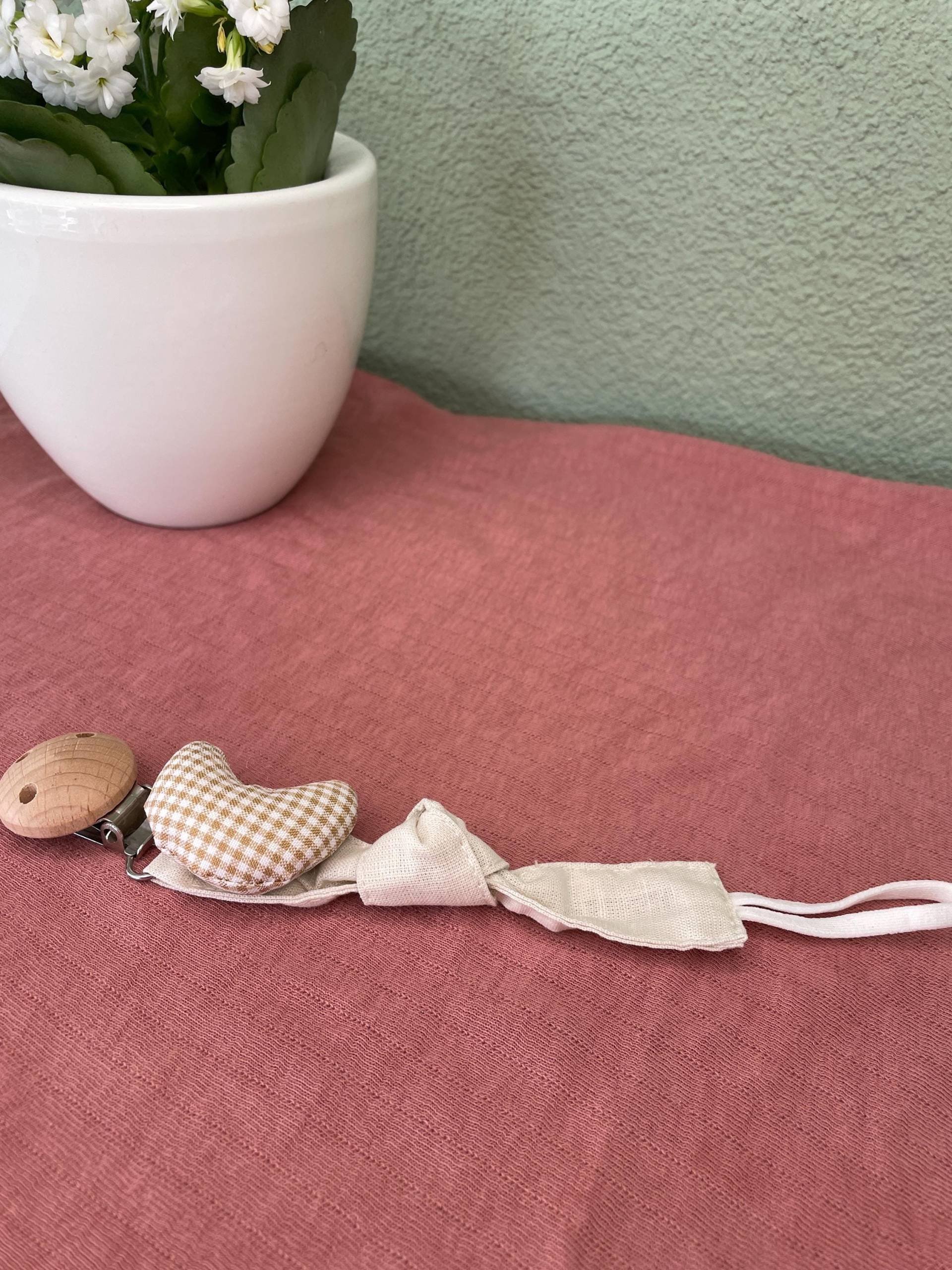 Hochwertige Schnullerkette von BabyperlenDesigns