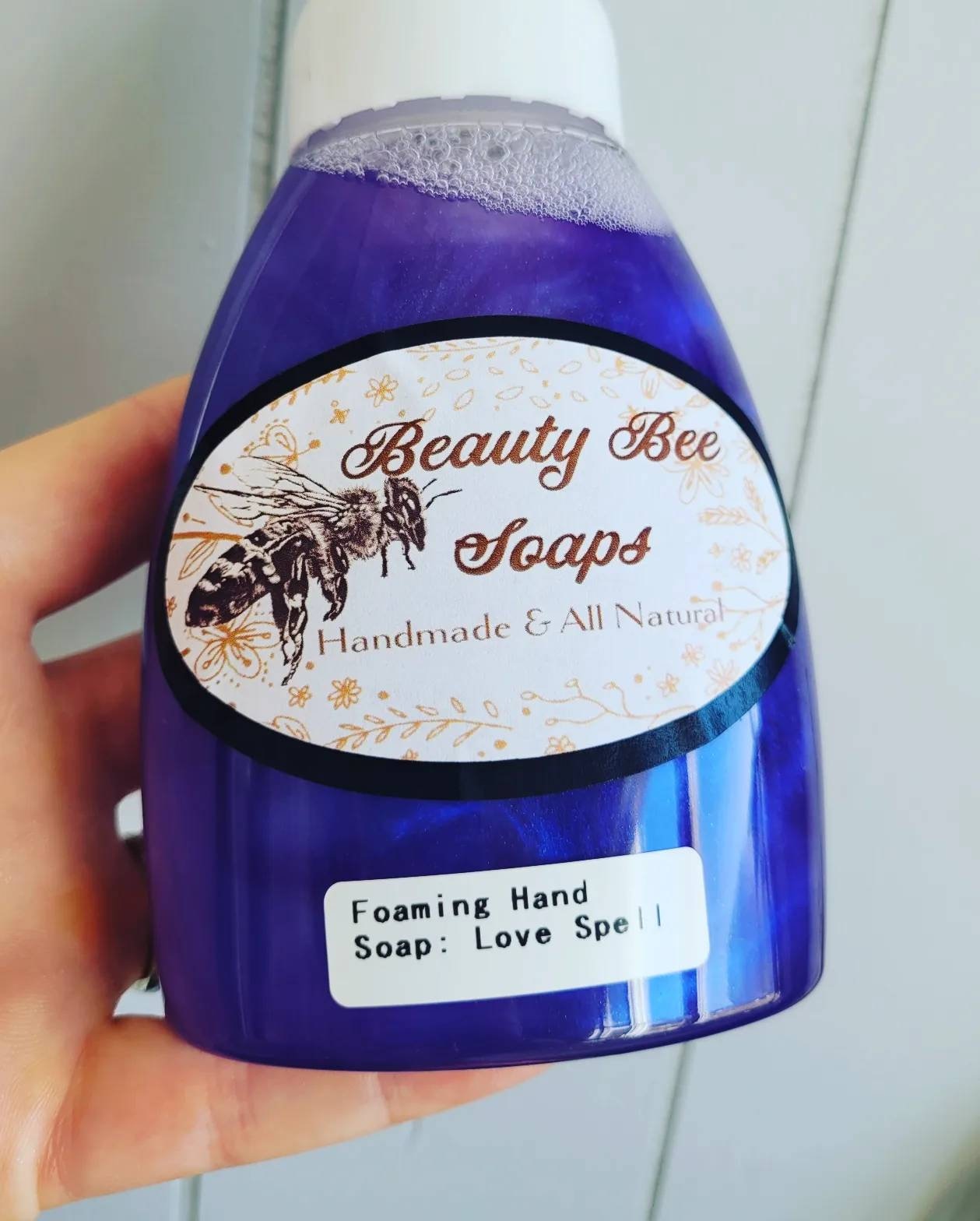 Liebeszauber Schäumende Handseife von BeautyBeeSoap