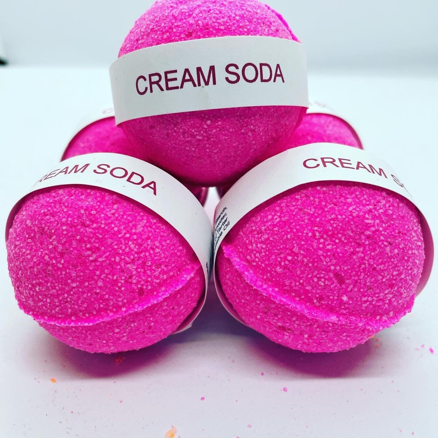 Cream Soda Badebombe, Handgemacht, Hergestellt in Kanada, Sprudelnd, Party Geschenk, Kinder, Geschenk Für Sie, Bad, Soda, Neon, Glimmer, Hell, Pop von BOMBLEbathco