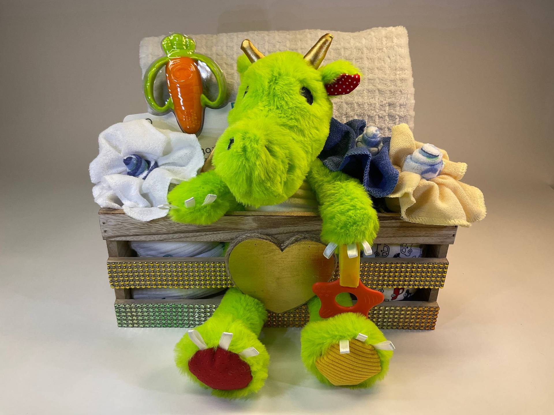 Willkommen Baby Geschenkkorb Junge - Drache von BelliBellCo