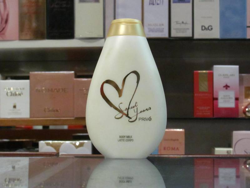 Sweet Years Privè - Body Milk 200Ml Lait Parfumee Pour Le Corps Vintage Sehr Selten von BettiVintagePerfumes