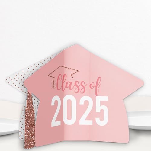 Big Dot of Happiness 8 Stück Dusty Rose Gold Graduation 3D Mittelstück Tischdekoration, freistehende Klasse 2025 Pink Grad Party Tafelaufsätze von Big Dot of Happiness