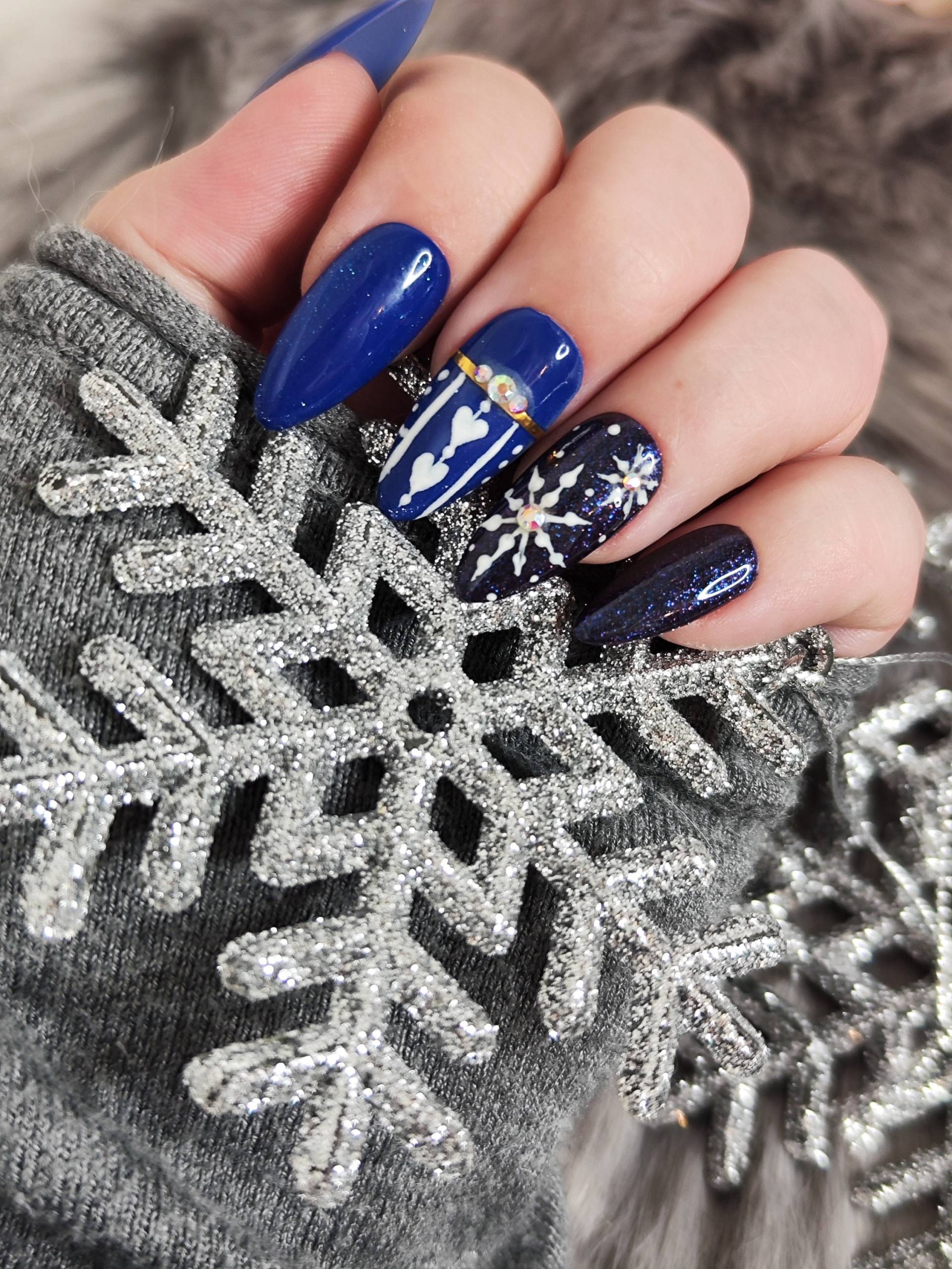 Press On Nails Gelnägel. Künstliche Nägel Handgefertigt Mandel , , Wintervibes "' von Blackdiamontbynadine