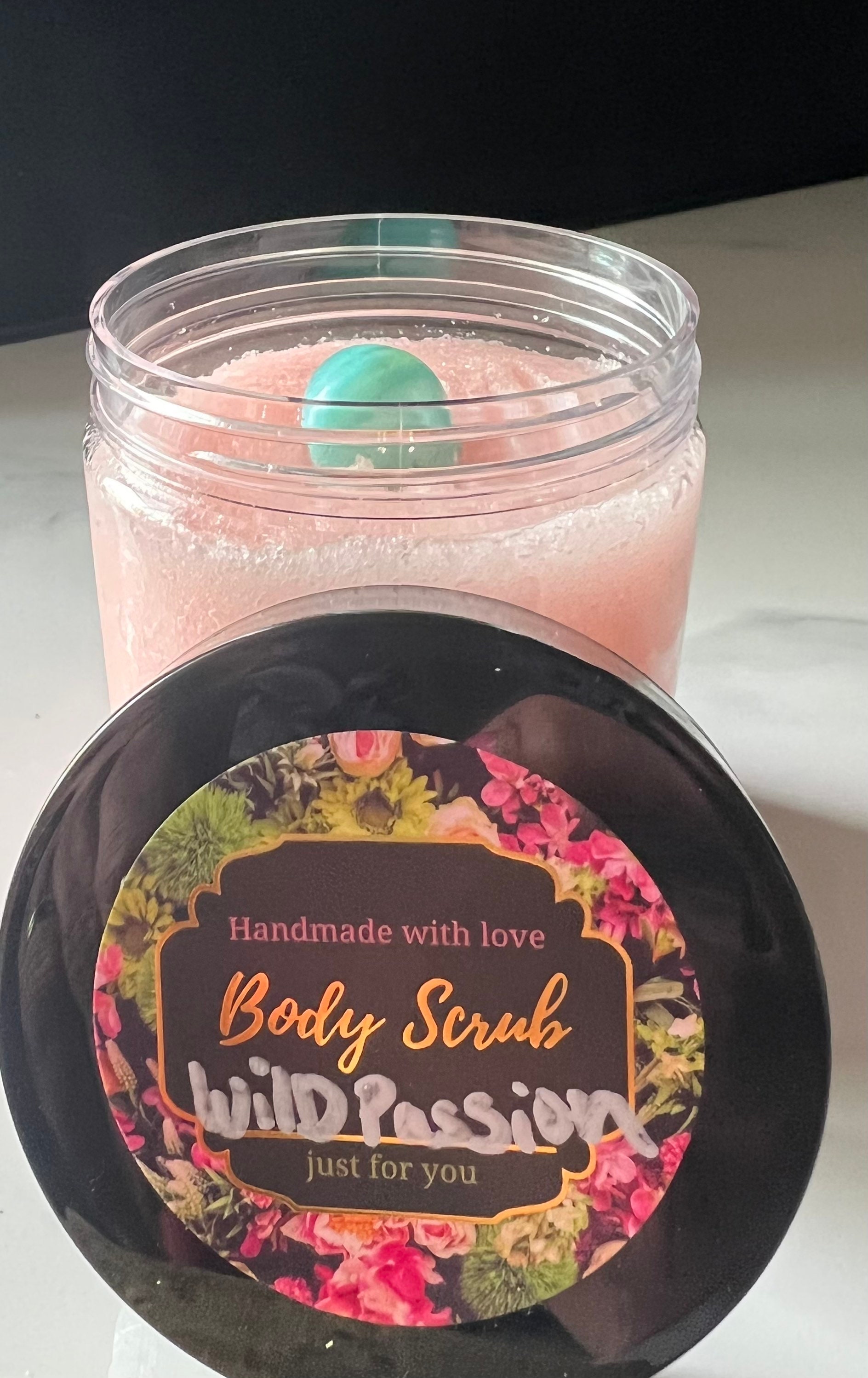 Whild Passion Körperpeeling von Bodyenglishcandles