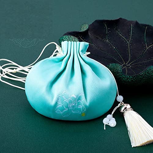 CAAXAINGJIAG Schmuck aus Seide Brieftasche 4 Stück chinesische Duftsäckchen, bestickte Lotusbeutel, Geschenkbeutel mit Kordelzug, Leere Duftsäckchen mit Quaste, Hanfu-Zubehör-Anhänger(Green) von CAAXAINGJIAG