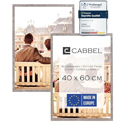 CABBEL Doppelpack (2er Set) Bilderrahmen 40x60 cm, Grau (Beton), stabiles MDF-Holz Rahmen, bruchsicherem Plexi-Glas, zum Aufhängen, ideal für Fotos/Bilder/Collage von CABBEL