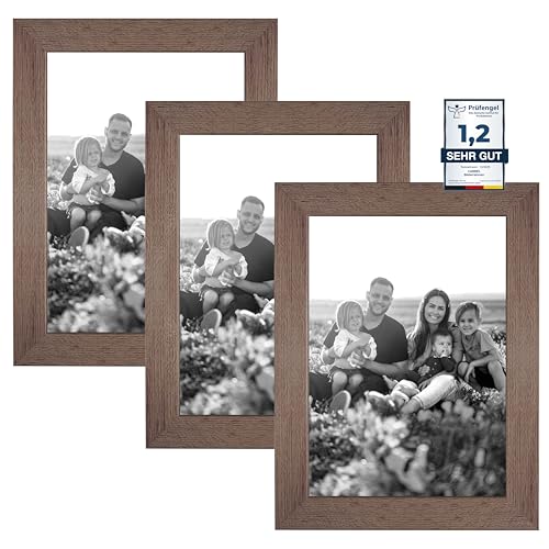 CABBEL Doppelpack (3er Set) 3x Bilderrahmen 18x24 cm, Eiche Dunkel, stabiles MDF-Holz Rahmen, bruchsicherem Plexi-Glas, zum Aufhängen & Aufstellen, ideal für Fotos/Bilder/Collage von CABBEL