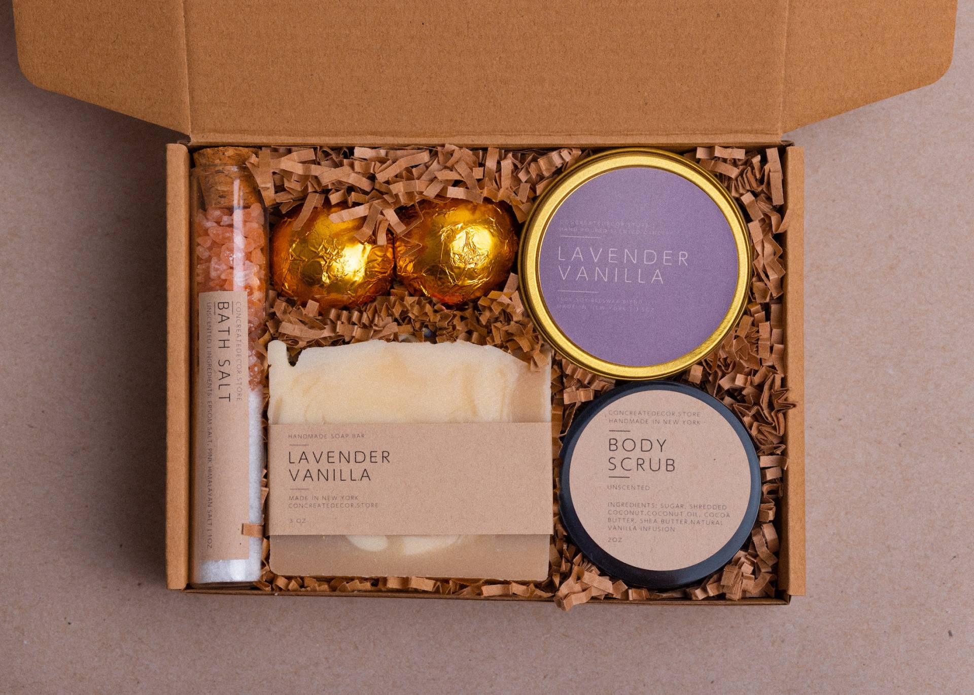 Vanille Lavendel Geschenkbox Klein | Spa-Geschenk-Set Eigenes Pflegepaket Geschenk Zum Muttertag Freundschaftsgeschenk von CONCREATEdecor