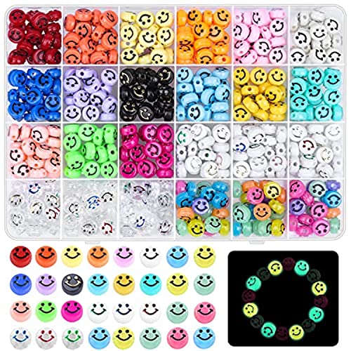 480 Stück Smiley Perlen, Caffox Bunte Acryl Leuchtperlen DIY Bastelperlen zum Auffädeln Schmuck Basteln Zubehör für Armbänder, Ohrringe, Halsketten, Geschenke von Caffox