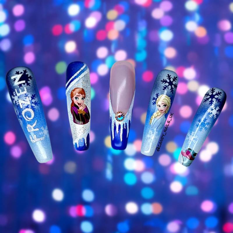 Selbstklebende Nailart Sticker/Vinyls Christmas Frozen Elsa Ana Ice Queen Winternägel von CandyNailsUk