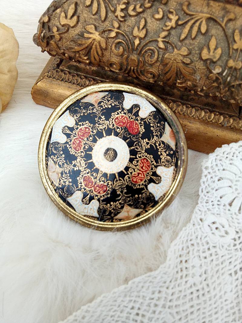 Antique French Compact, Powder Tin, Boudoir, Bohemian....charmant von CharmantCharmant