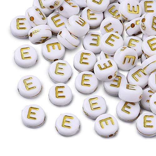 Cheriswelry 360 Stück 7 mm flache runde Acrylperlen Alphabet Buchstabe E lose Perlen Abstandshalter Charms Weißgold für Schmuck Armband Herstellung von Cheriswelry