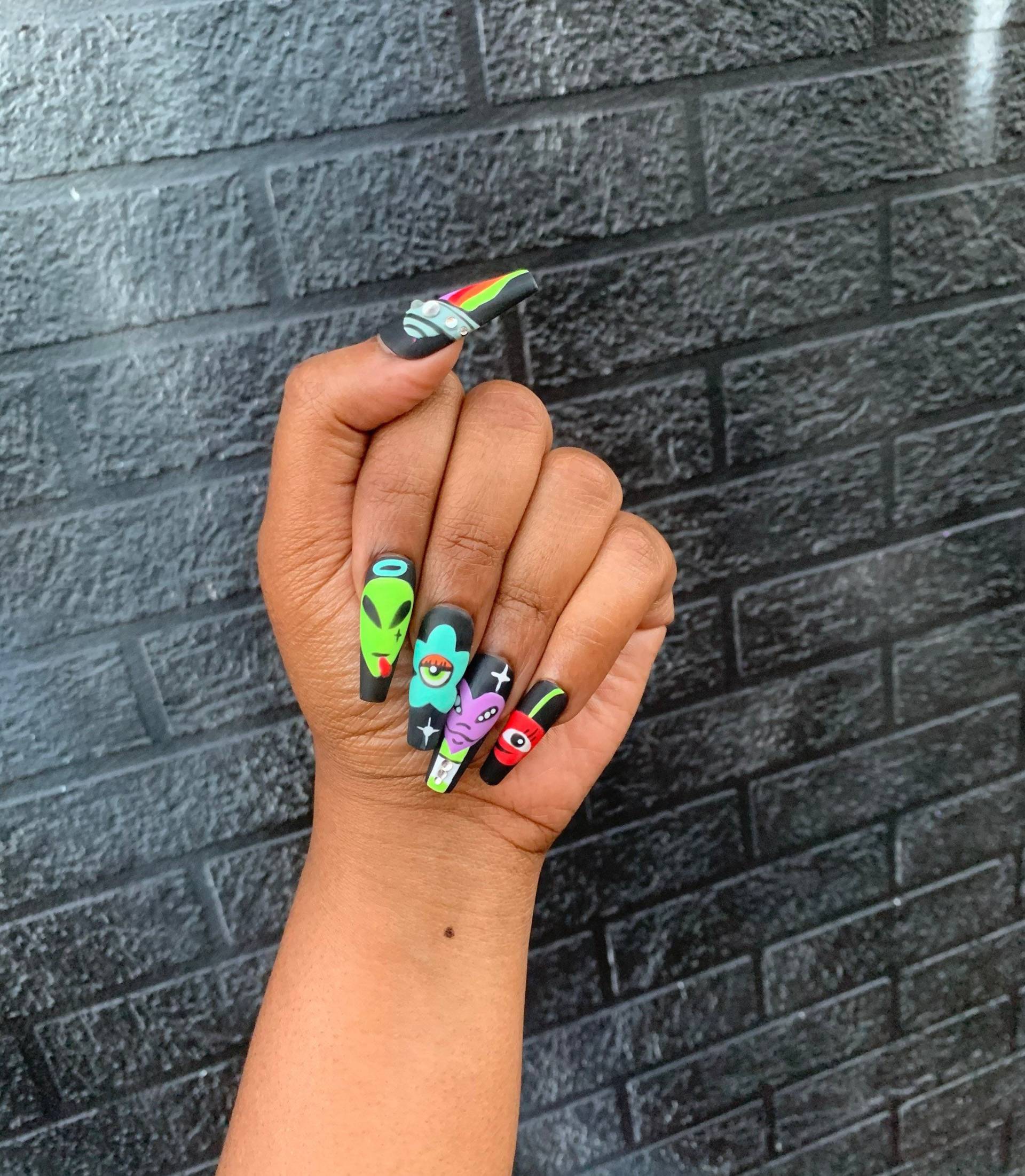 Spaced Out Press On Nails von ChicObsessionsStudio