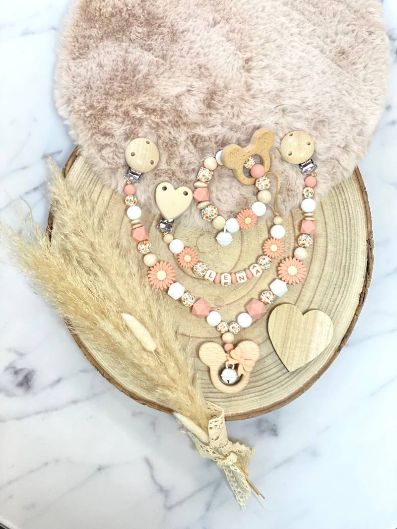 Schnullerkette Mit Namen Kinderwagenkette Greifling Set Mädchen Personalisiert Maus Blume Silikon Holz Herz von ChriluzaShop