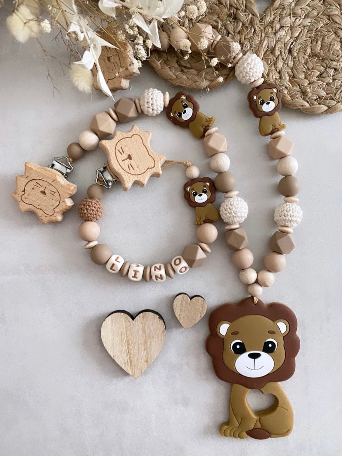 Schnullerkette Mit Namen Kinderwagenkette Personalisiertes Set Junge Löwe Silikon Holz Geschenkset von ChriluzaShop