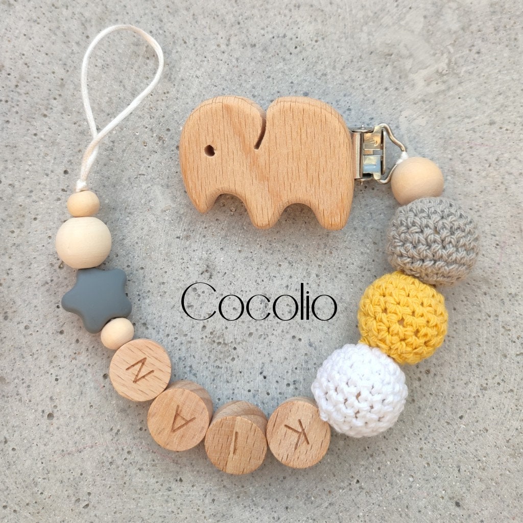 Schnullerkette Personalisiert Grau Weiß Gelb von CocolioHandmade