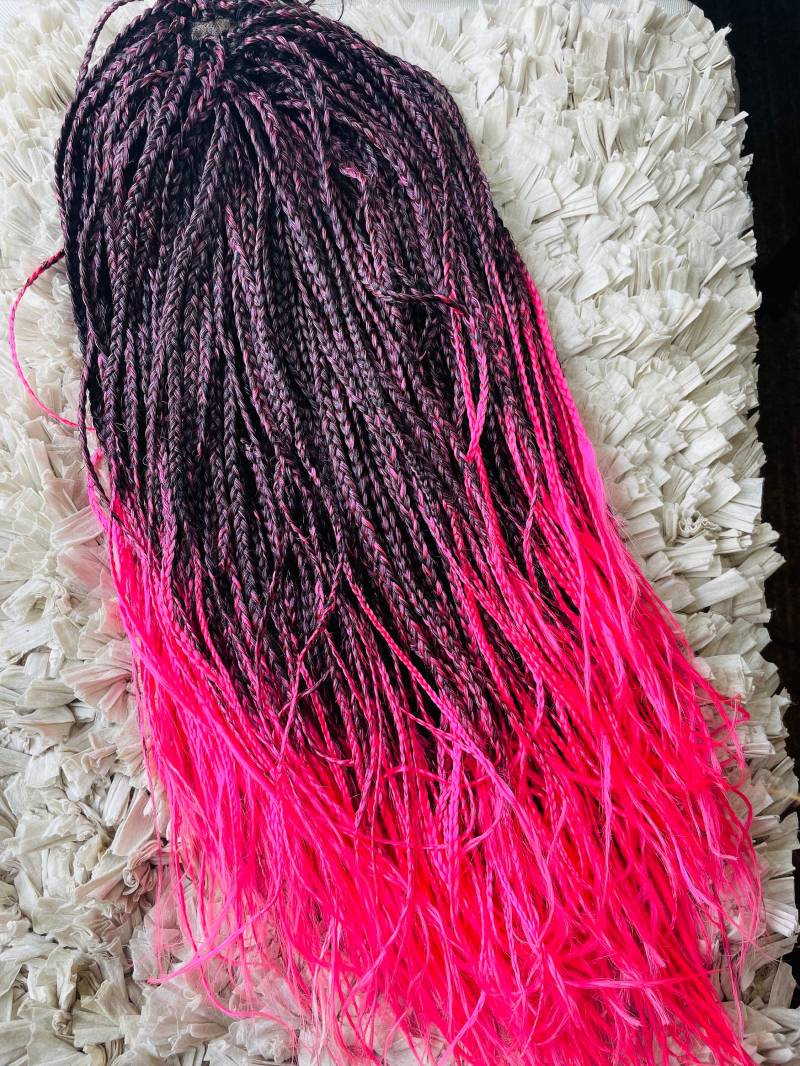 Rosa Perücke von ColorfulBraids