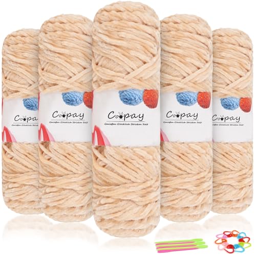 Coopay Samt Chenille Wolle, 500g (5x100g) Velvet Chenillegarn Wolle zum Häkeln&Stricken, Flauschige Weicher Babywolle für Kinder, Samtig Chenillewolle mit Häkelzubehör für Puppen, Schals - Beige von Coopay