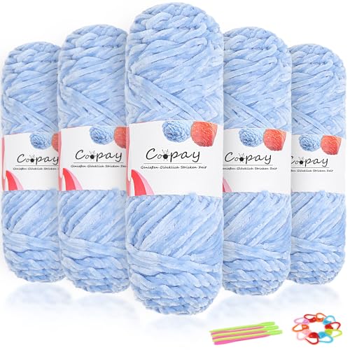 Coopay Samt Chenille Wolle, 500g (5x100g) Velvet Chenillegarn Wolle zum Häkeln&Stricken, Flauschige Weicher Babywolle für Kinder, Samtig Chenillewolle mit Häkelzubehör für Puppen, Schals - Hellblau von Coopay