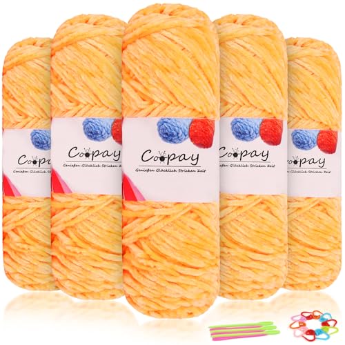 Coopay Samt Chenille Wolle, 500g (5x100g) Velvet Chenillegarn Wolle zum Häkeln&Stricken, Flauschige Weicher Babywolle für Kinder, Samtig Chenillewolle mit Häkelzubehör für Puppen, Schals - Orange von Coopay