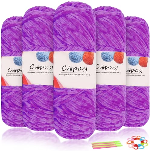 Coopay Samt Chenille Wolle, 500g (5x100g) Velvet Chenillegarn Wolle zum Häkeln&Stricken, Flauschige Weicher Babywolle für Kinder, Samtig Chenillewolle mit Häkelzubehör für Puppen - Taro Violett von Coopay