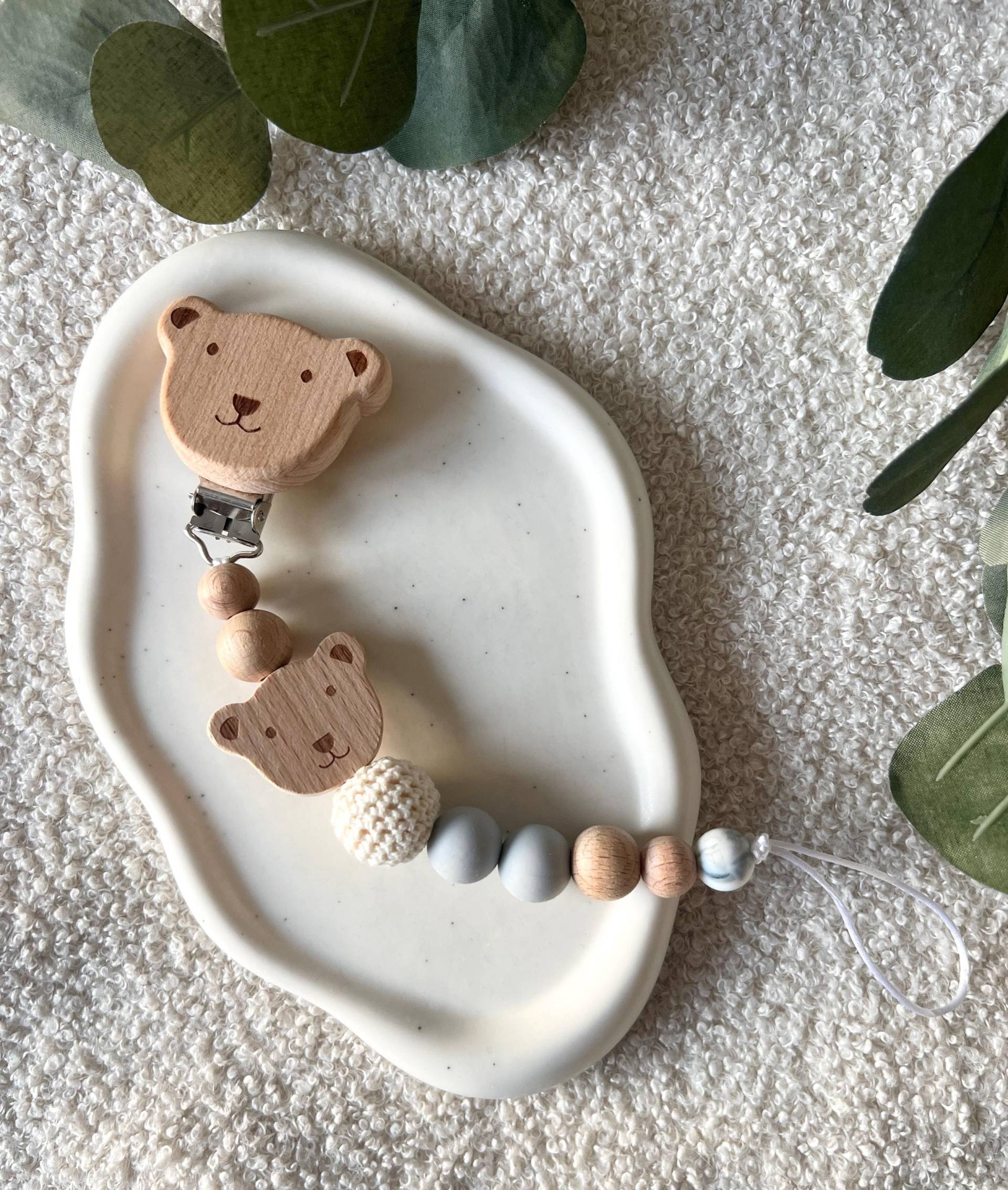 Schnullerkette Baby, Holzperlen Mit Holz Bär, Grau/Beige, Häkelperle, Silikonperlen, Geschenk Zur Geburt, Tier Anhänger, Babygeschenk von CosyHavenDE