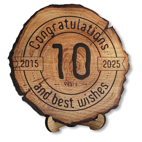 DARO Design - Holzscheibe - 10 Jahre - Größe 20cm- Geschenk zum Jubiläum, 10 Geburtstag, Jahrestag - Herzlichen Glückwunsch von DARO Design