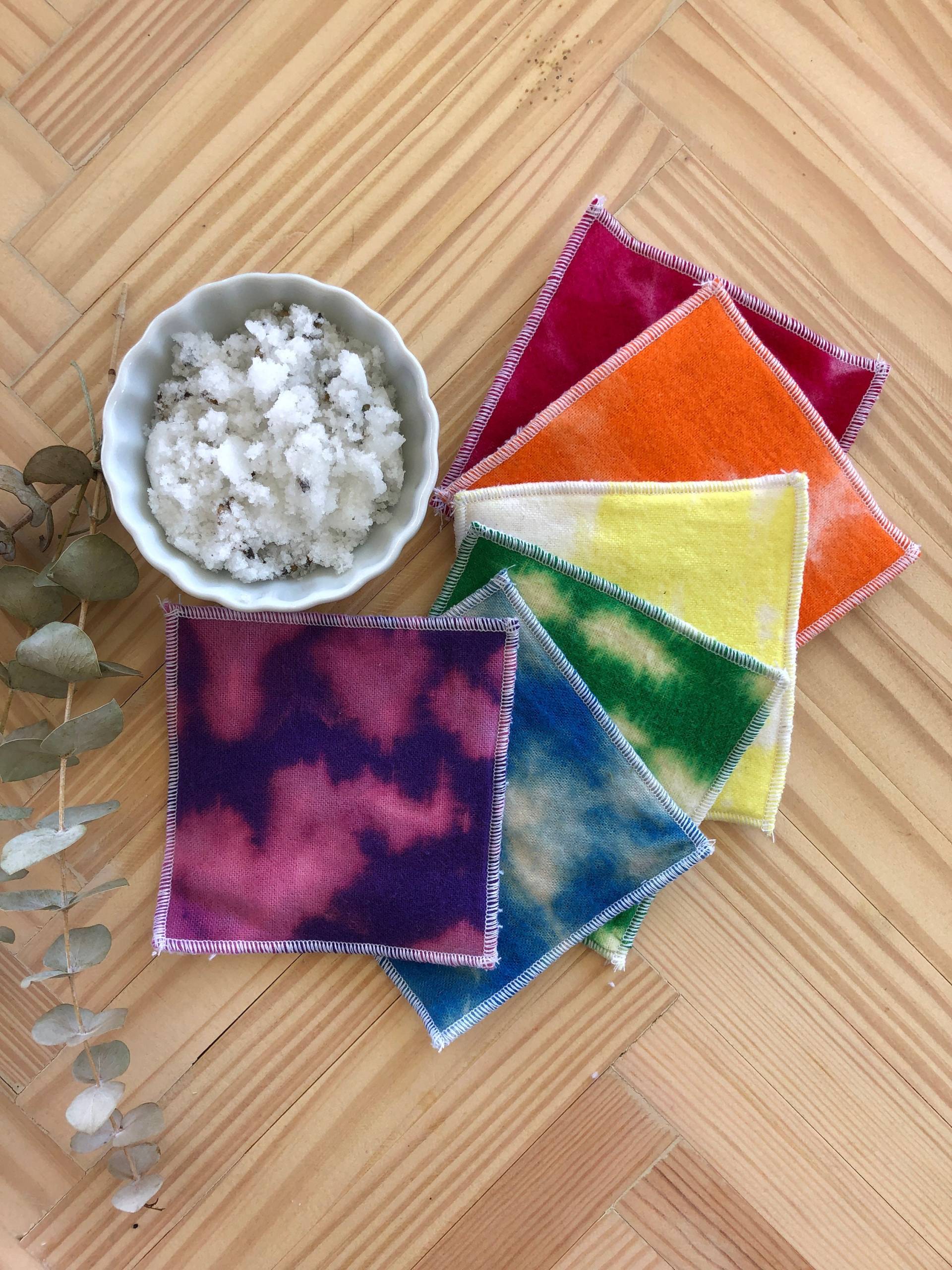 Wiederverwendbare Makeup Entferner Pads, Baumwollrunden, Zero Waste, Waschbar, Reverse Tie-Dye Rainbow Pack von DBCDesignedByClaire