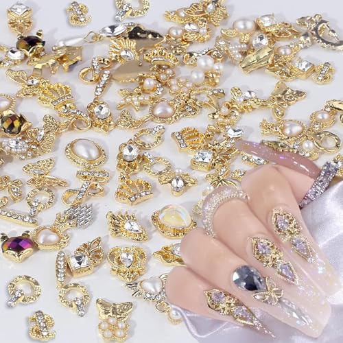 50 Stück Gold Nail Charms, Nail Art Strasssteine, Perle Legierung Nagel, Glitzersteine Nägel, Steine Blume Schmetterling Strasssteine Nägel, Mix Styles Nagelaufkleber, DIY Nail Art Zubehör von DNSHAN