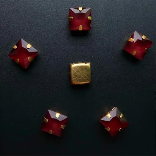 DUBTEDHOU Aufgenähte Strasskrallen, Kristalle in Krallenform 50 Stücke 8Mm Quadratische Form Glas Kristall Perlen Gold Kralle Einstellungen Nähen Auf Strass DIY Trimmen(8mm 50pcs A19 Dark red) von DUBTEDHOU