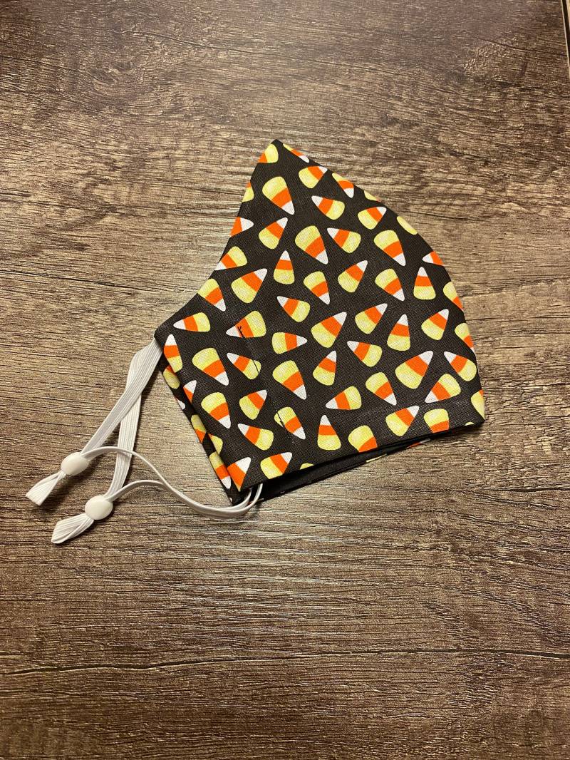 Verstellbare Halloween Gesichtsmaske, Candy Corn von DarnCuteDesignsCo